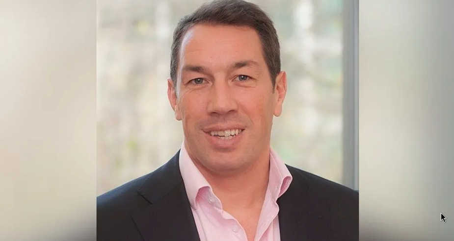 Former England rugby star feared dead in flood