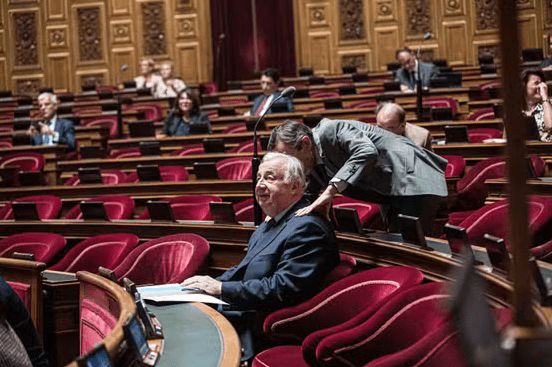 French Sénat speaker admits mistake over ‘€34,000’ chairs