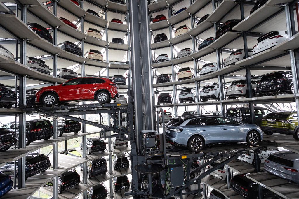 What’s behind Europe’s car industry crisis