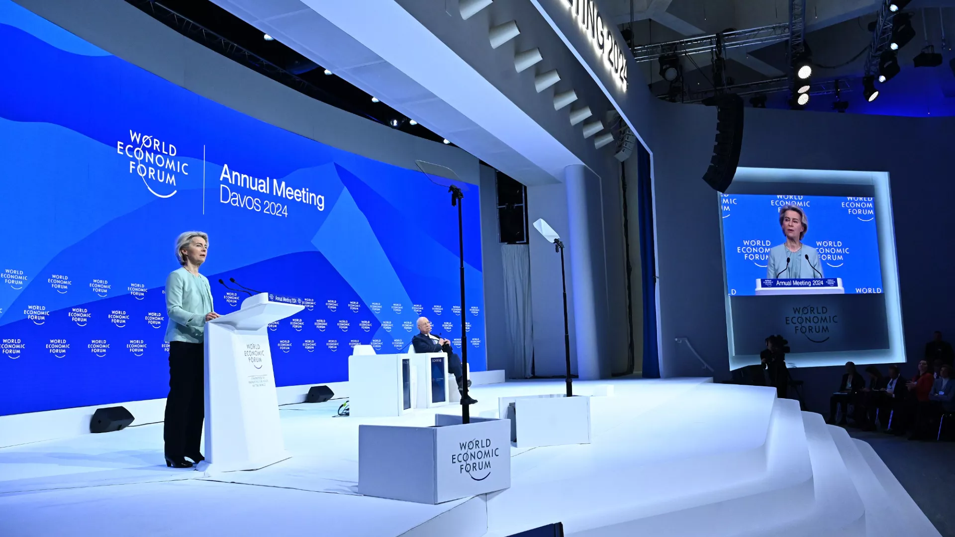 Leak: EU sticks to 90% emissions cut, aims to be ‘world leader’ on circular economy