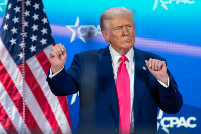 US consumer confidence dives, posts biggest drop in 3.5&nbsp;years