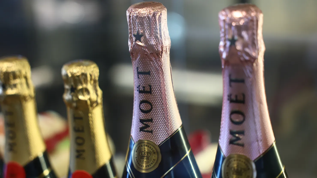 Trump threatens to put 200% tariff on French Champagne and other EU&nbsp;spirits