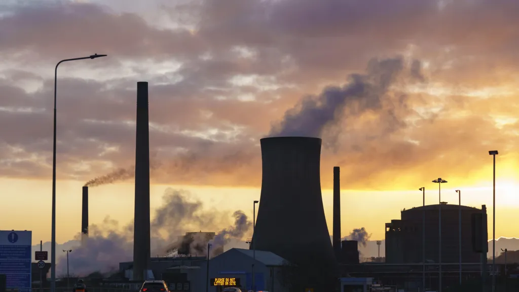 Government considers nationalising British Steel