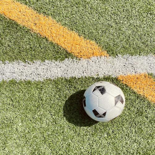 Nico Paz Inspires Como’s 4–1 Win as Manchester United’s European Problems Deepen